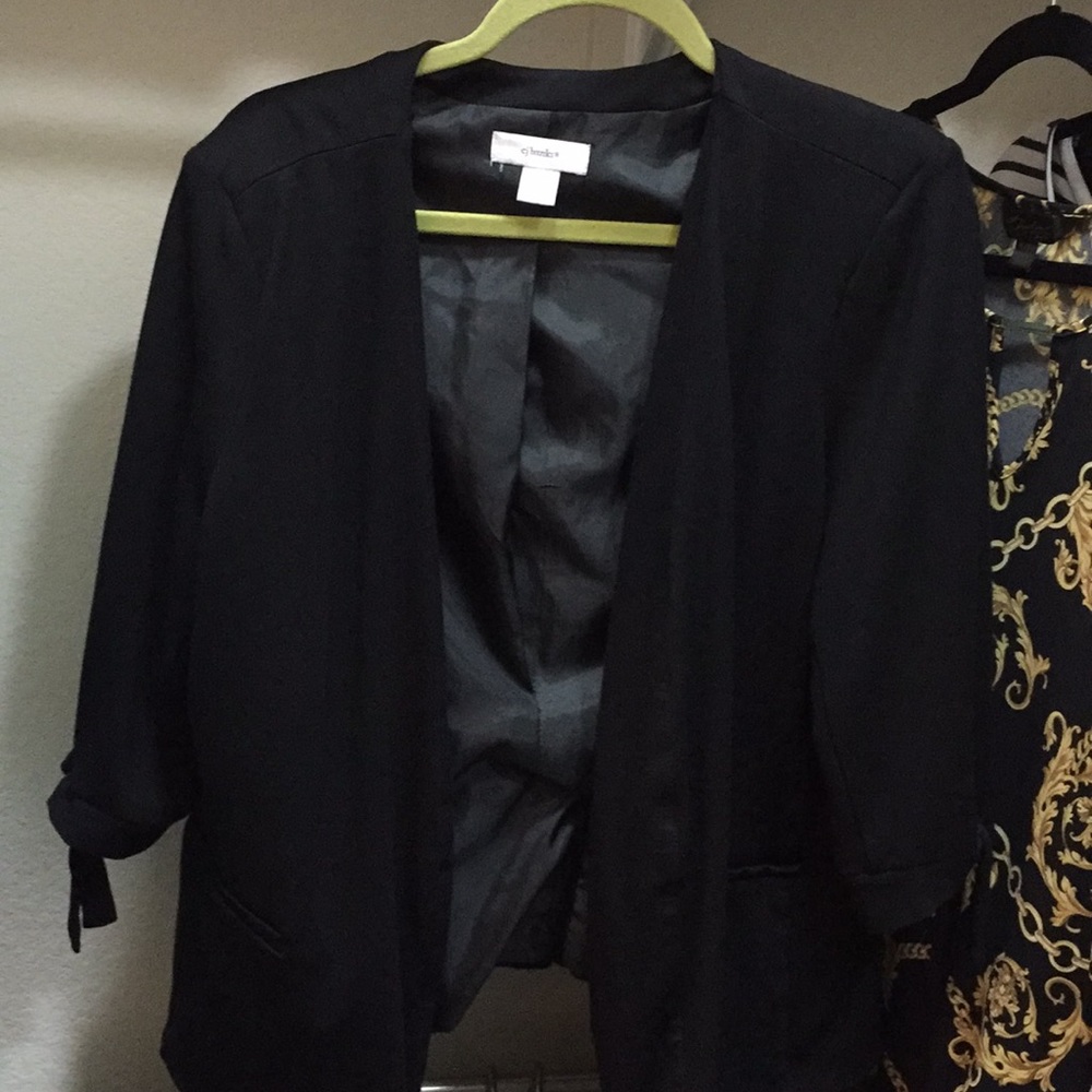 Black stretchy jacket